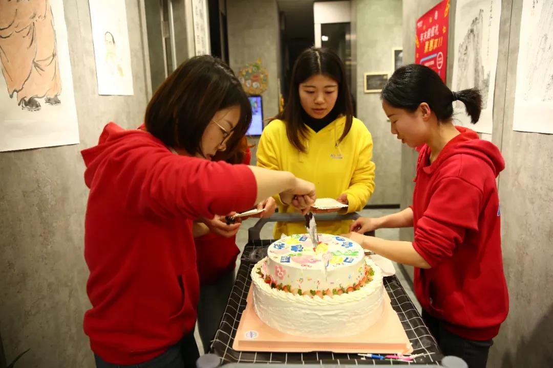 南京畫(huà)室少兒培訓哪家好？用藝術(shù)的力量，優(yōu)化孩子成長(cháng)4